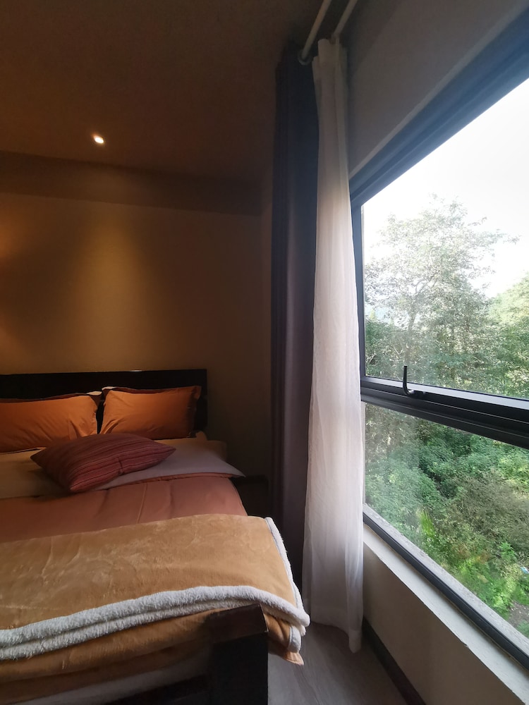 Basic Single Room photo 3