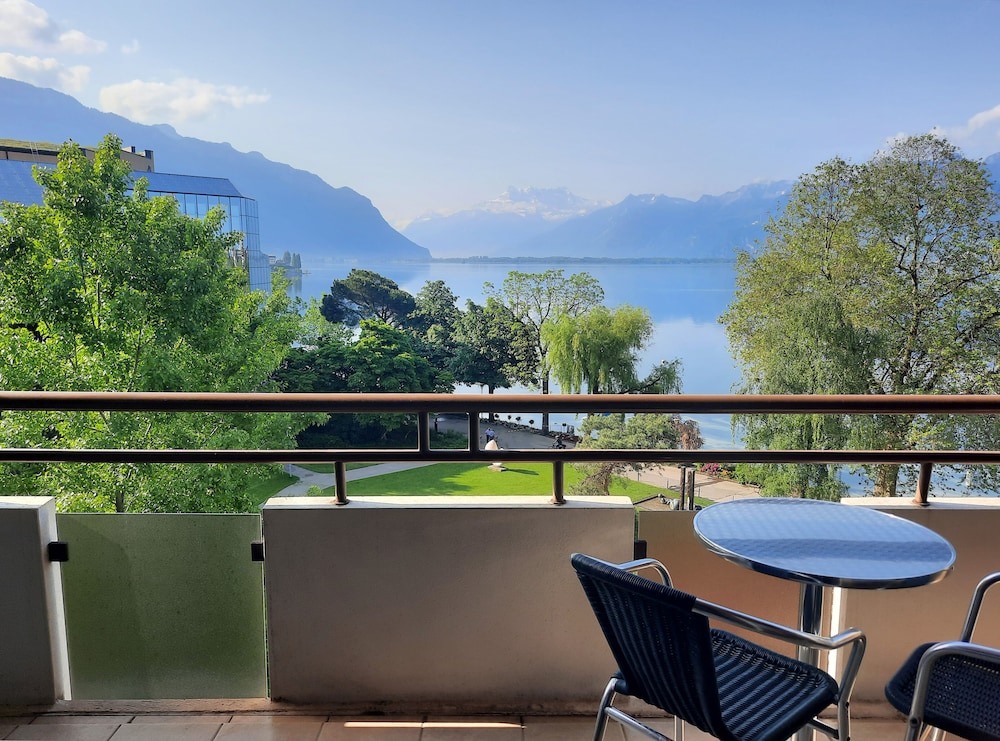 Deluxe Double or Twin Room, Balcony, Lakeside - Photo 7