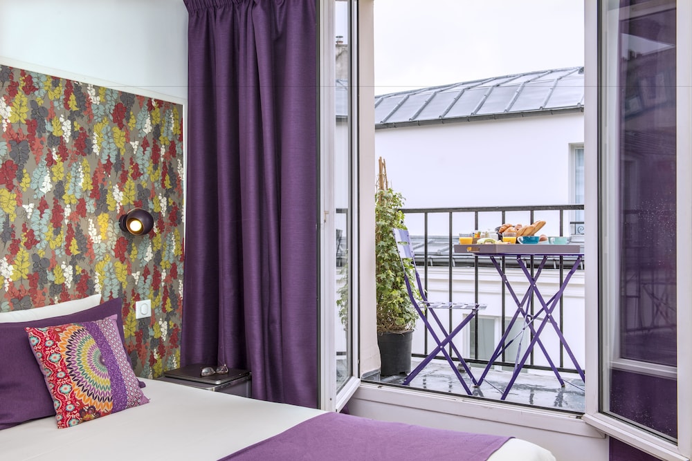 Superior Balcony Room