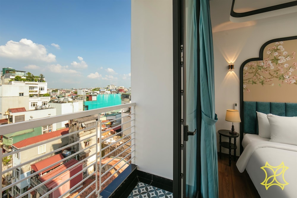 Deluxe Studio, Balcony, City View photo 3