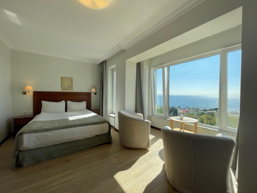 Deluxe Double Room, 1 Double Bed, Sea View photo 2
