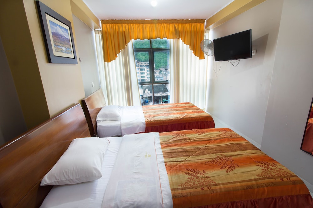 Twin Room, 2 Twin Beds, Private Bathroom