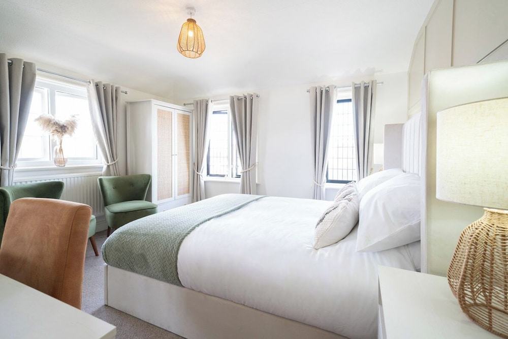 Room, 1 King Bed, Sea View photo 2