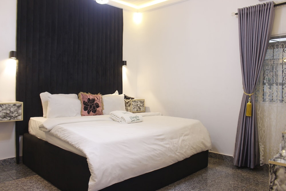Luxury Room - Photo 6