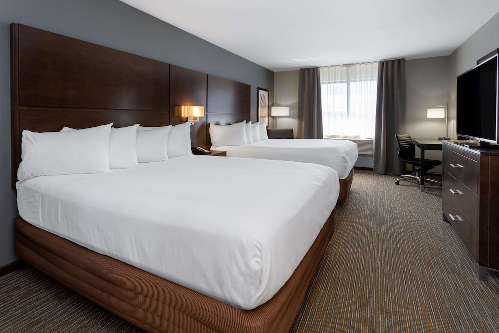 Room, 2 Queen Beds, Non Smoking photo 1