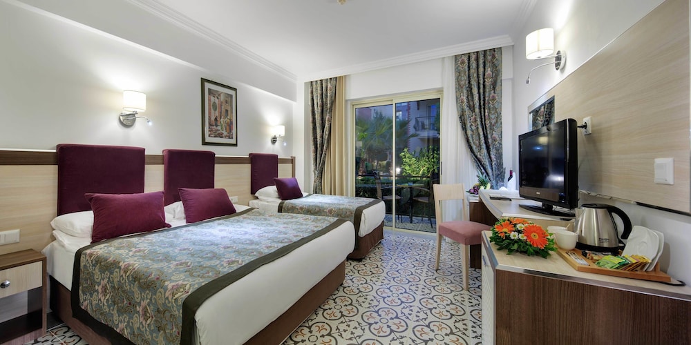 Standard Room photo 2