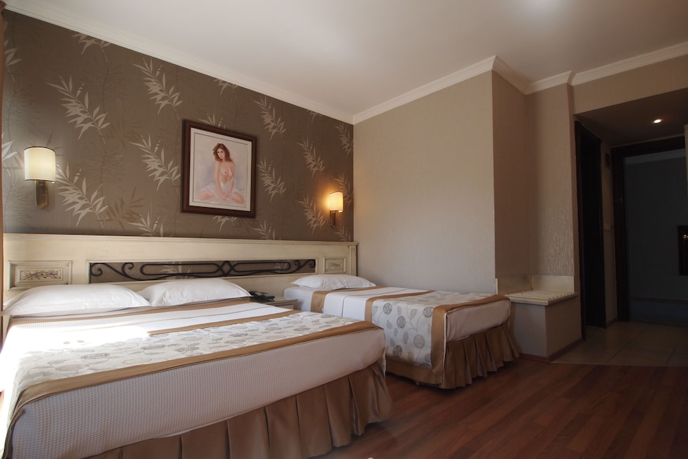 Standard Room photo 3