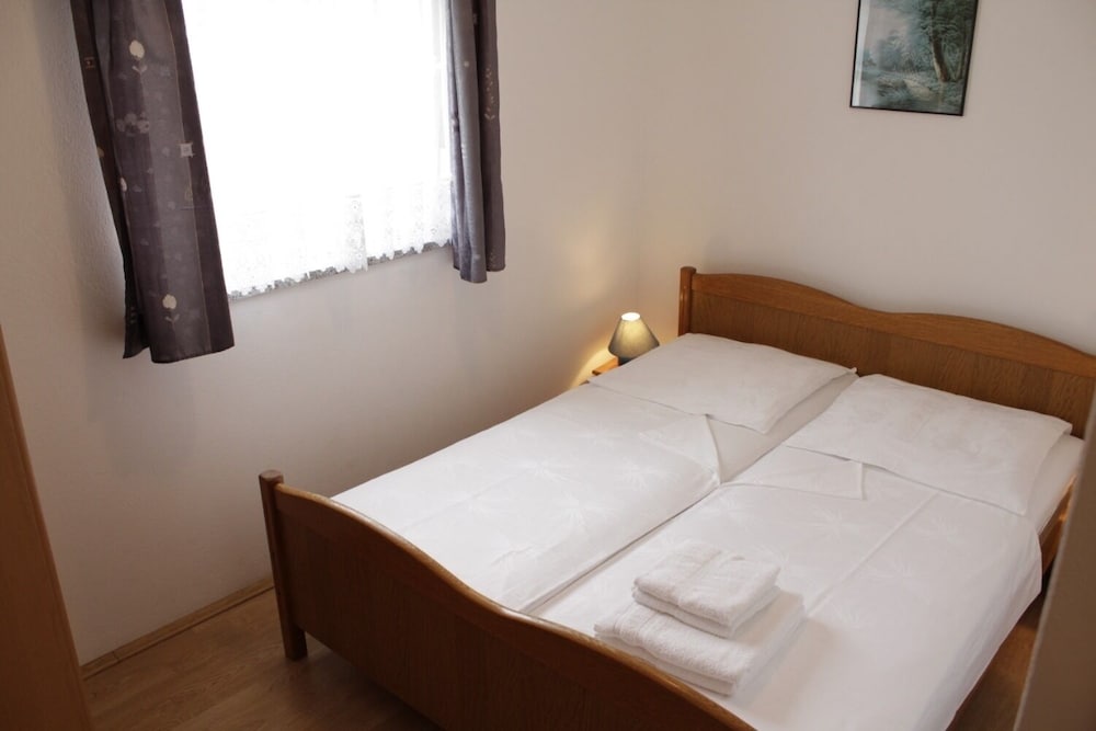 Apartment (Ivan - 300 m from sea - A6(2))