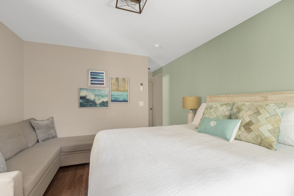 Premium Apartment, 1 Bedroom, Jetted Tub, Annex Building