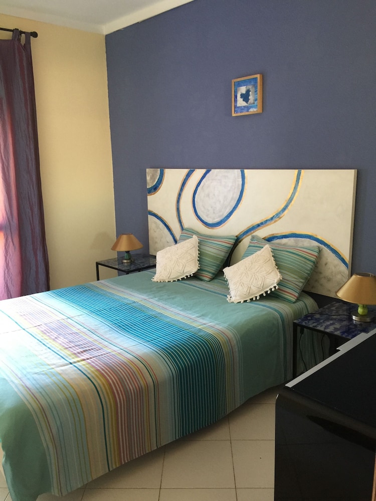 One Bedroom Apartment for 2 adults and 2 children