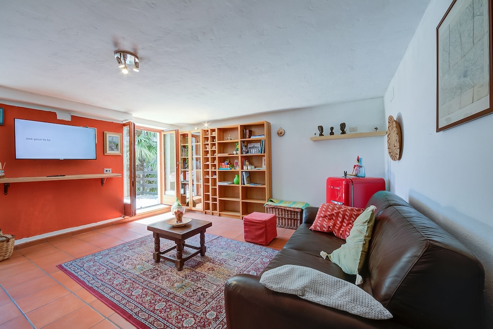 Family House, 2 Bedrooms, 2 Bathrooms, Mountainside (Cherry Tree House Family Friendly) photo 3