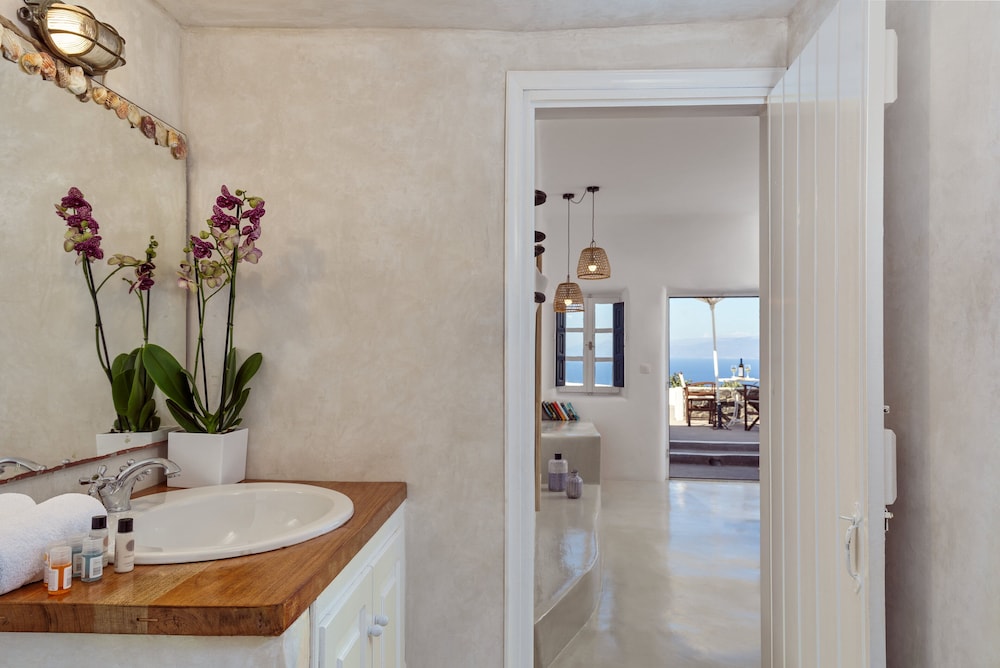Suite, Sea View - Photo 14