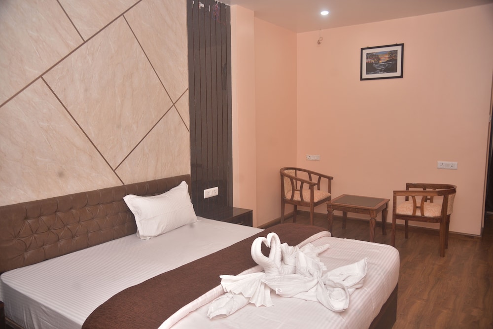 Standard Double Room - Photo 9