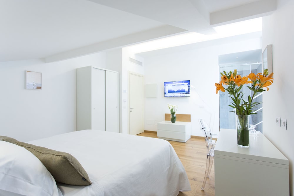 Comfort Room photo 2