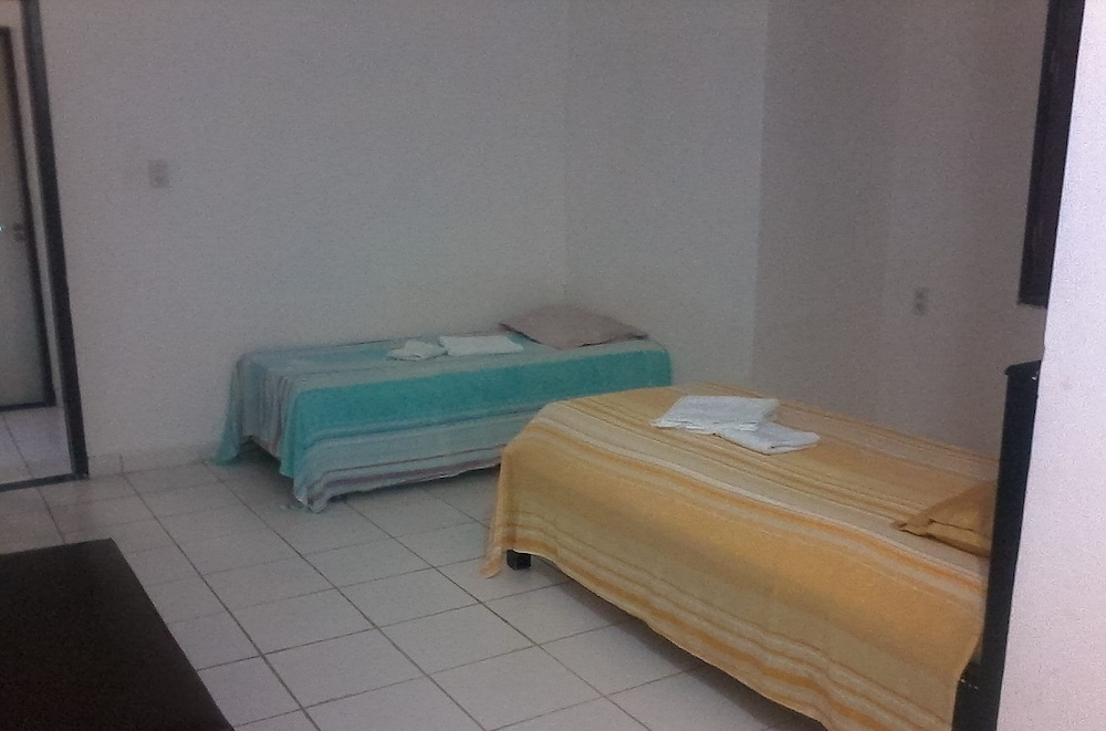 Basic Double Room Single Use, Multiple Beds, Accessible, Non Smoking photo 1