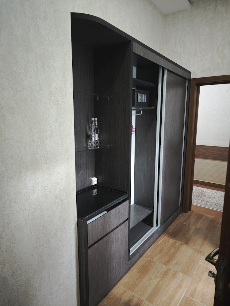 Luxury Twin Room, Courtyard View photo 2