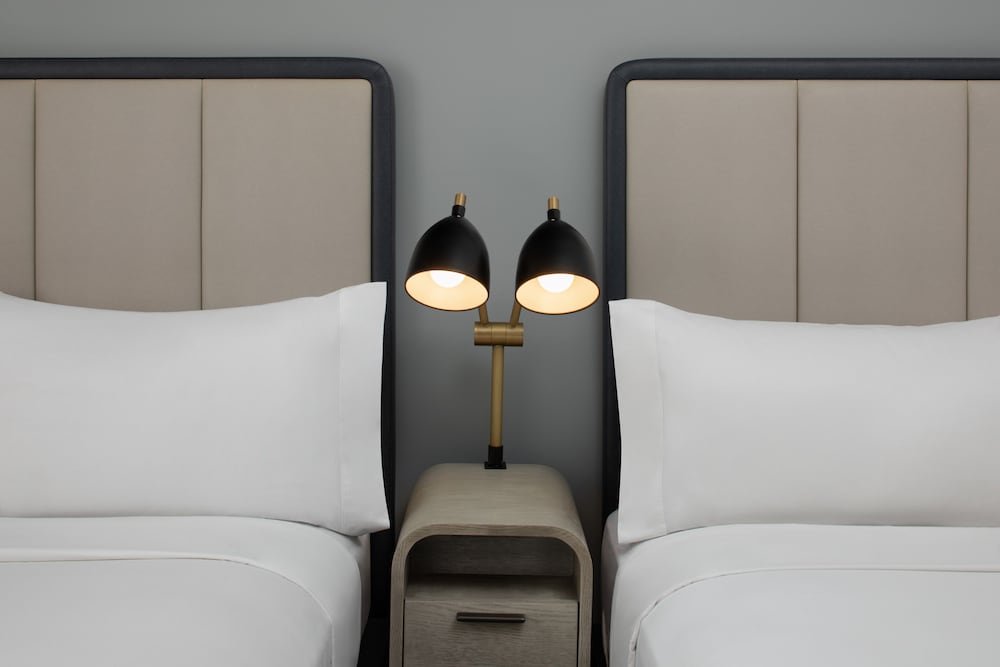 Premier Room with Two Double Beds thumbnail 5