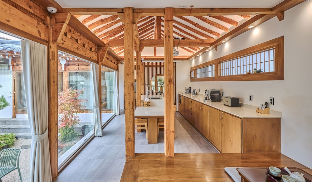 Classic House, Courtyard View photo 1