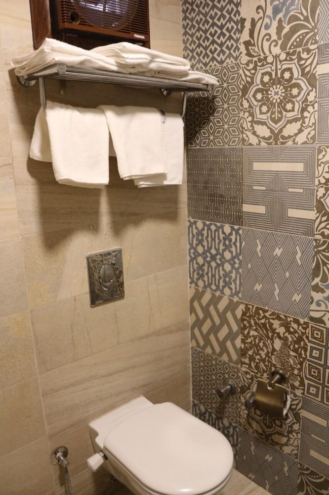 Deluxe Single Room, 1 Twin Bed, River View photo 3