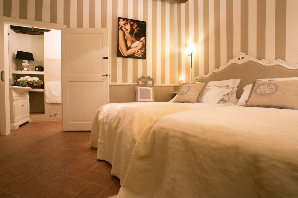 Double Or Twin Room photo 2