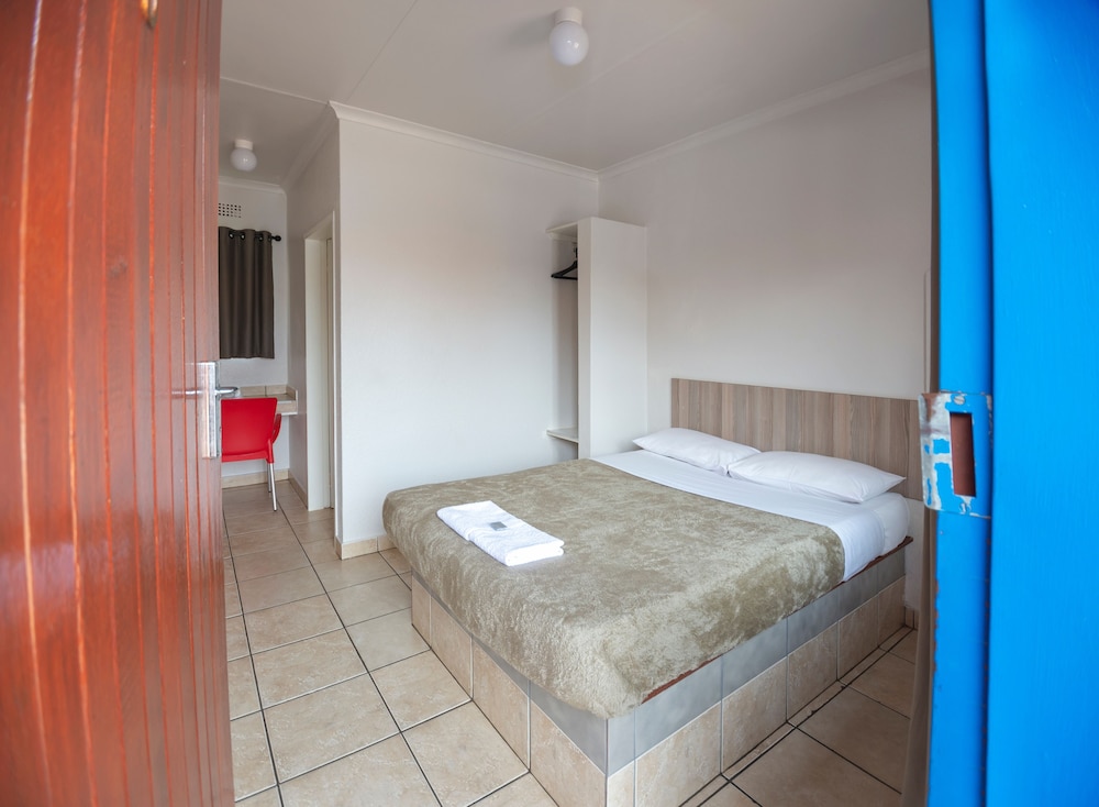 Standard Room photo 3