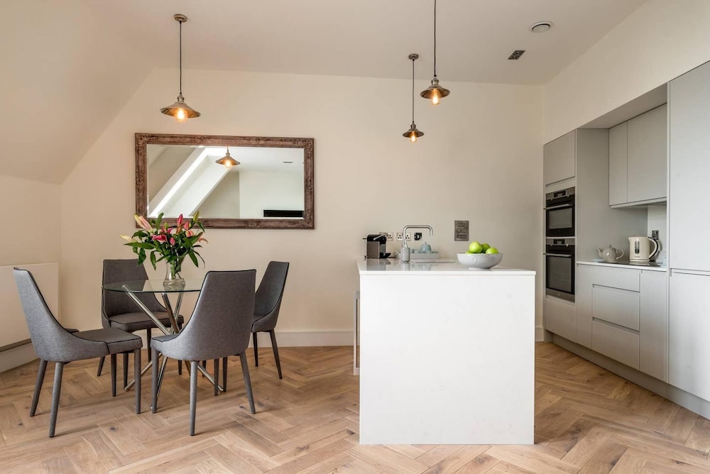 Cathedral View - Un appartement privé exclusif sur Cathedral Green, Exeter, Photo 11