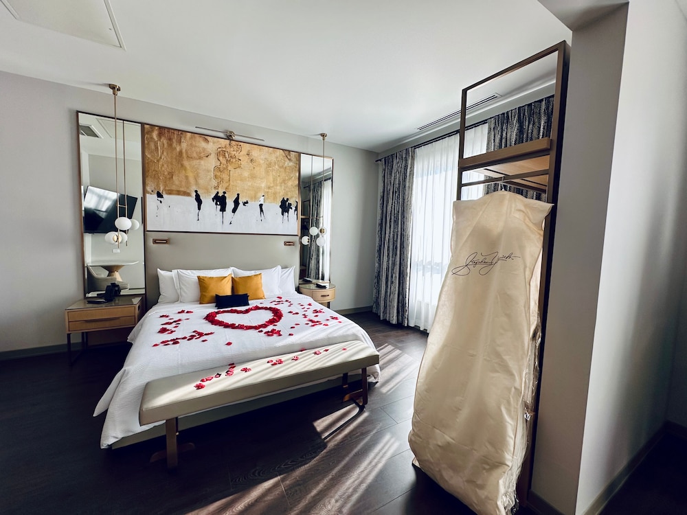 Luxury Presidential Suite, 1 King Bed photo 1