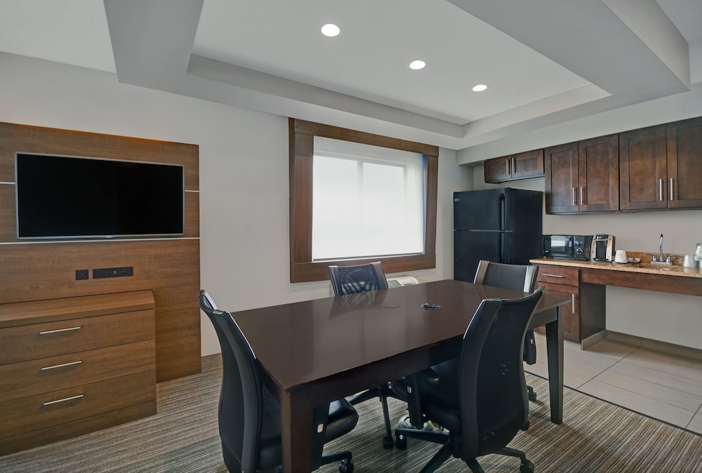 Suite, 2 Queen Beds - Photo 1