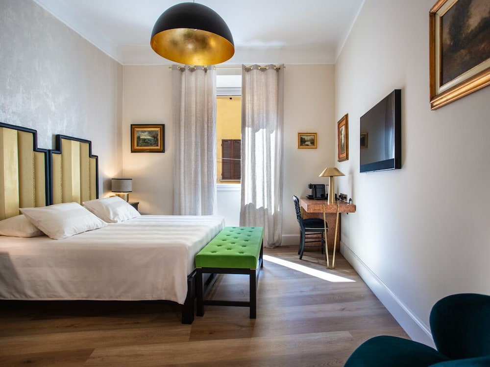Deluxe Double or Twin Room, City View (Oro)