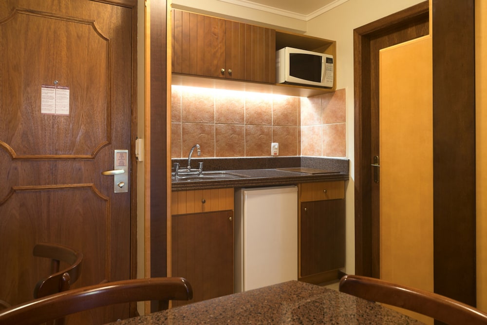 Deluxe Room - Photo 4
