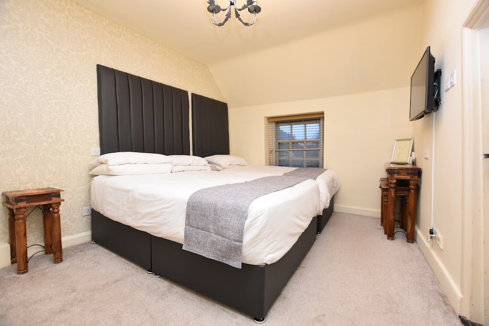 Comfort Triple Room, Ensuite photo 2