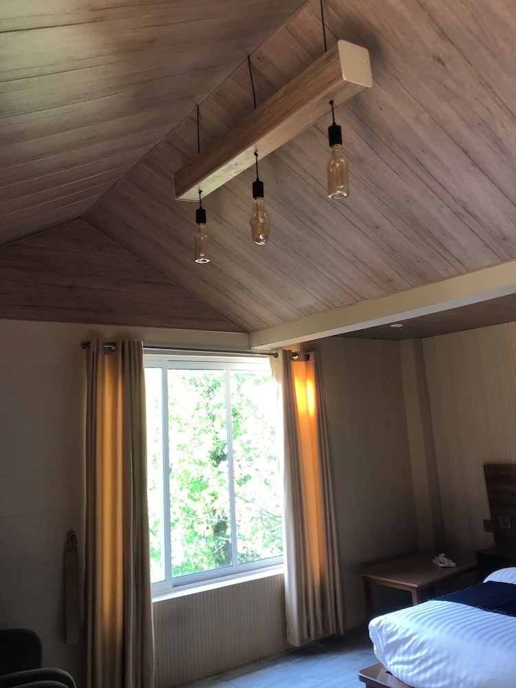 Family Double Room, Balcony, Hill View photo 2