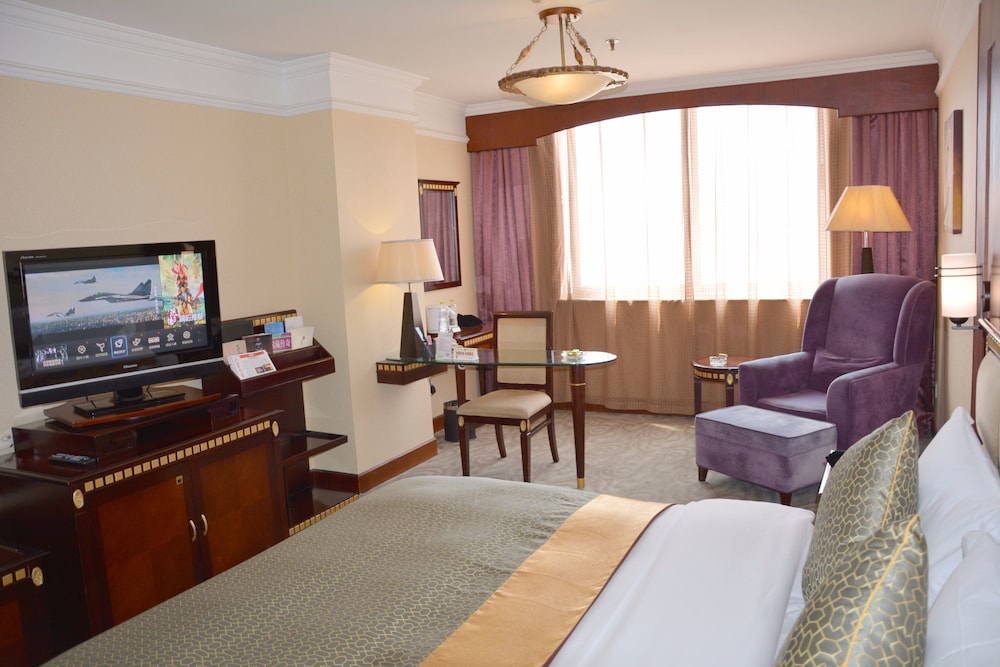 Executive Queen Room