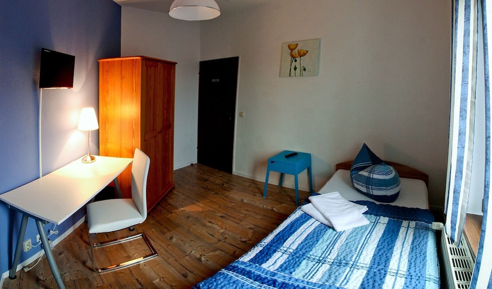 Single Room photo 1
