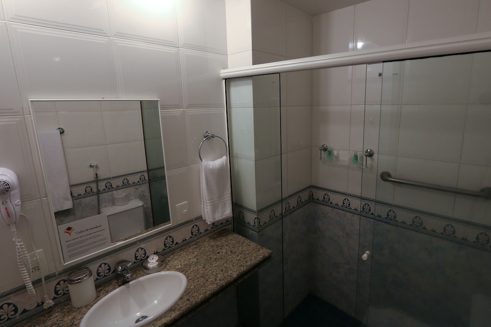 Deluxe Double or Twin Room photo 2