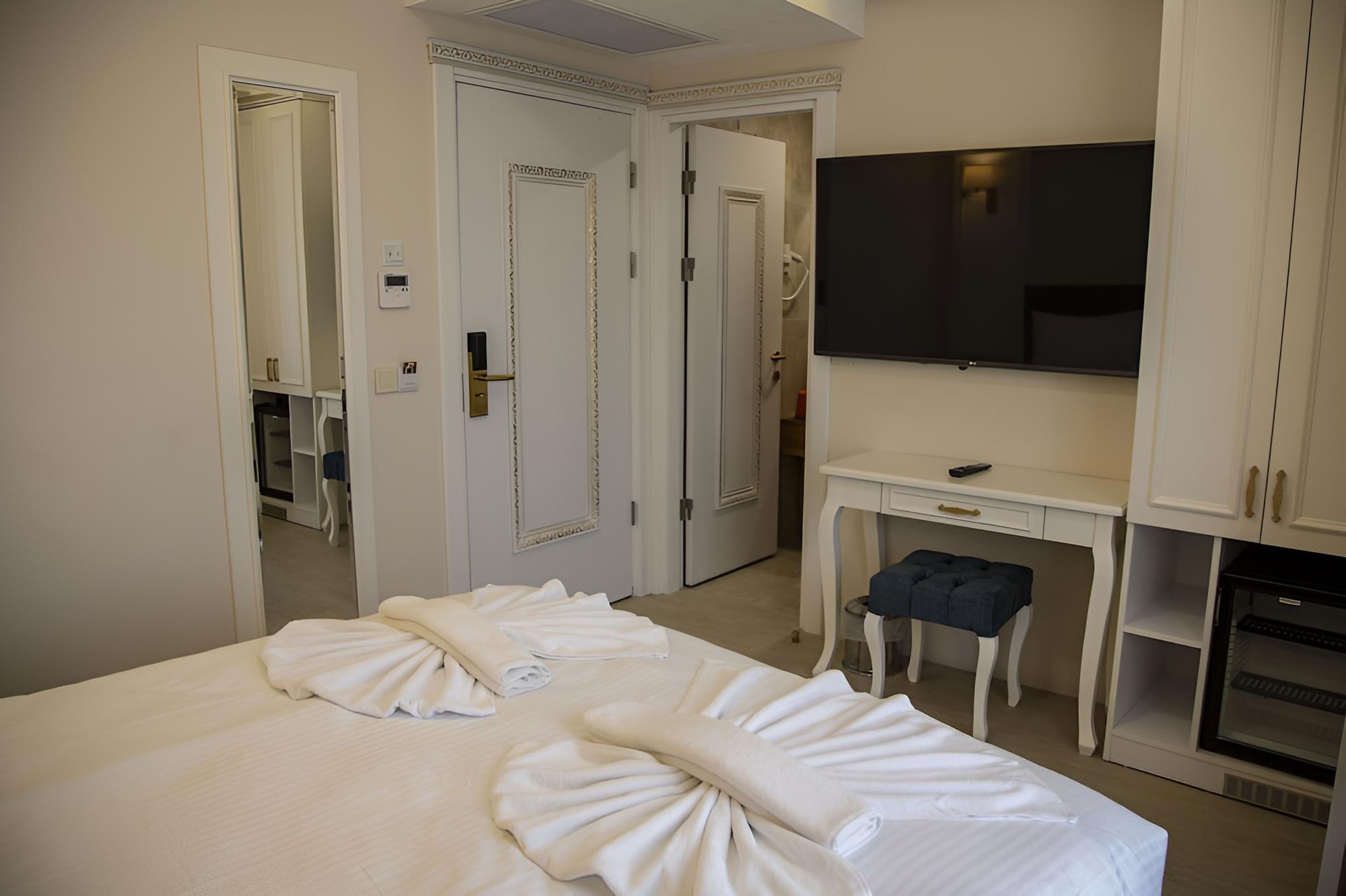 Panoramic Double or Twin Room photo 1