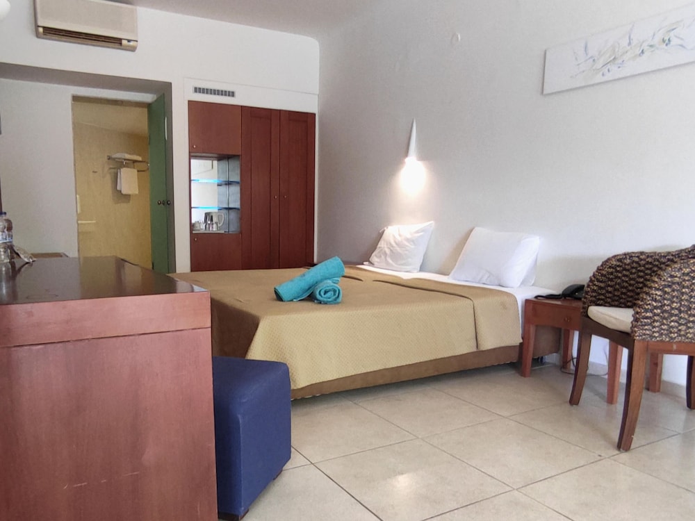Economy Double or Twin Room
