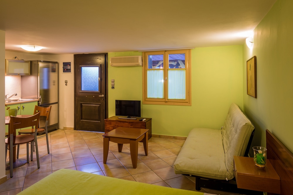 Comfort Apartment (Green) photo 3