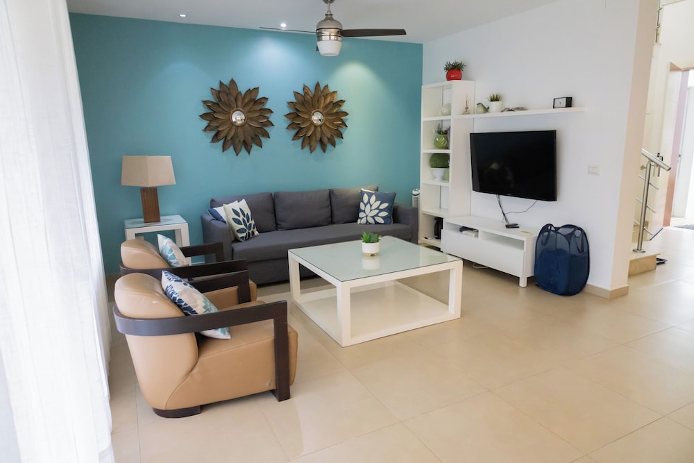 Family Villa photo 2