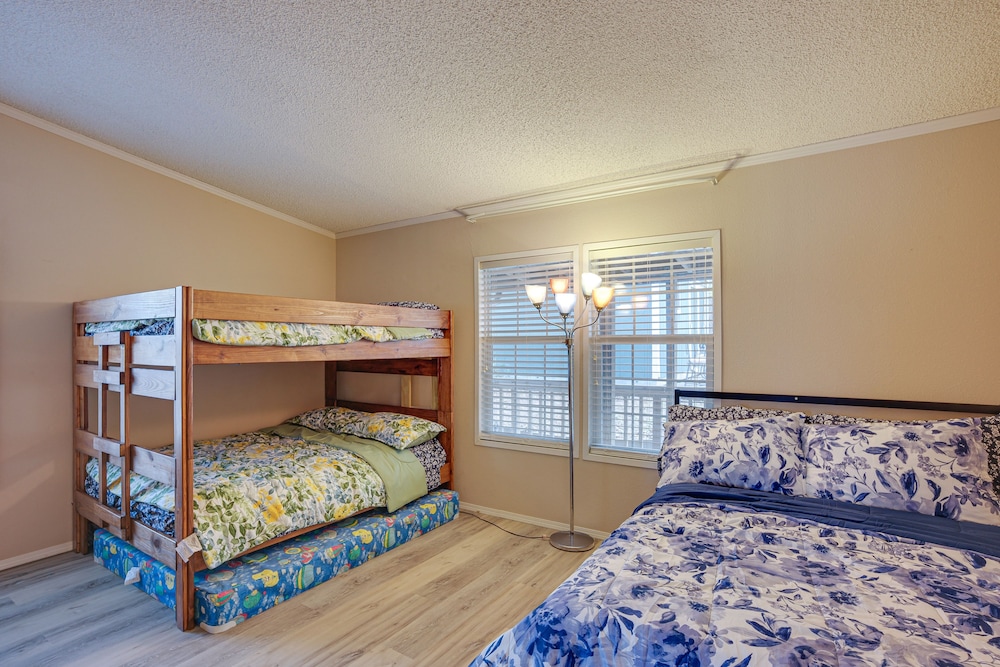 House (5 Bedrooms) photo 2