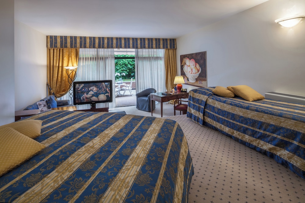 Classic Triple Room - Photo 2