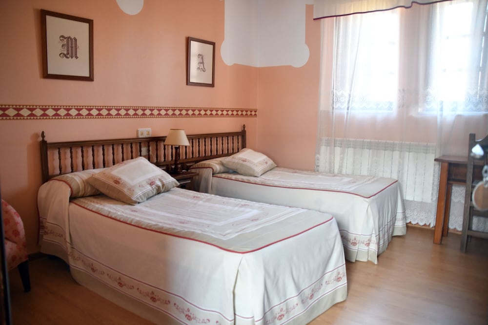 Double Room, Non Smoking, Mountain View photo 3