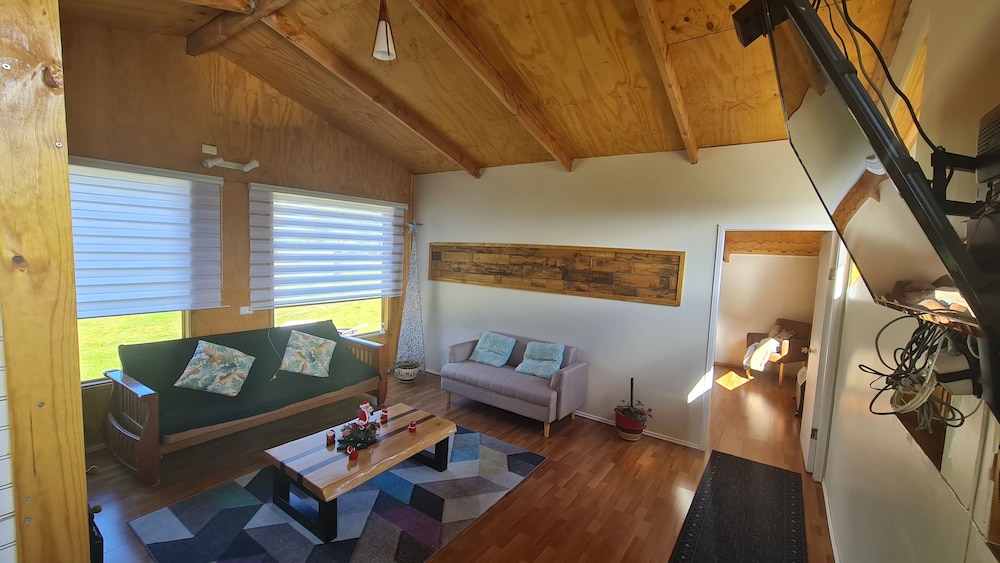 Panoramic House, River View, Mountainside photo 3