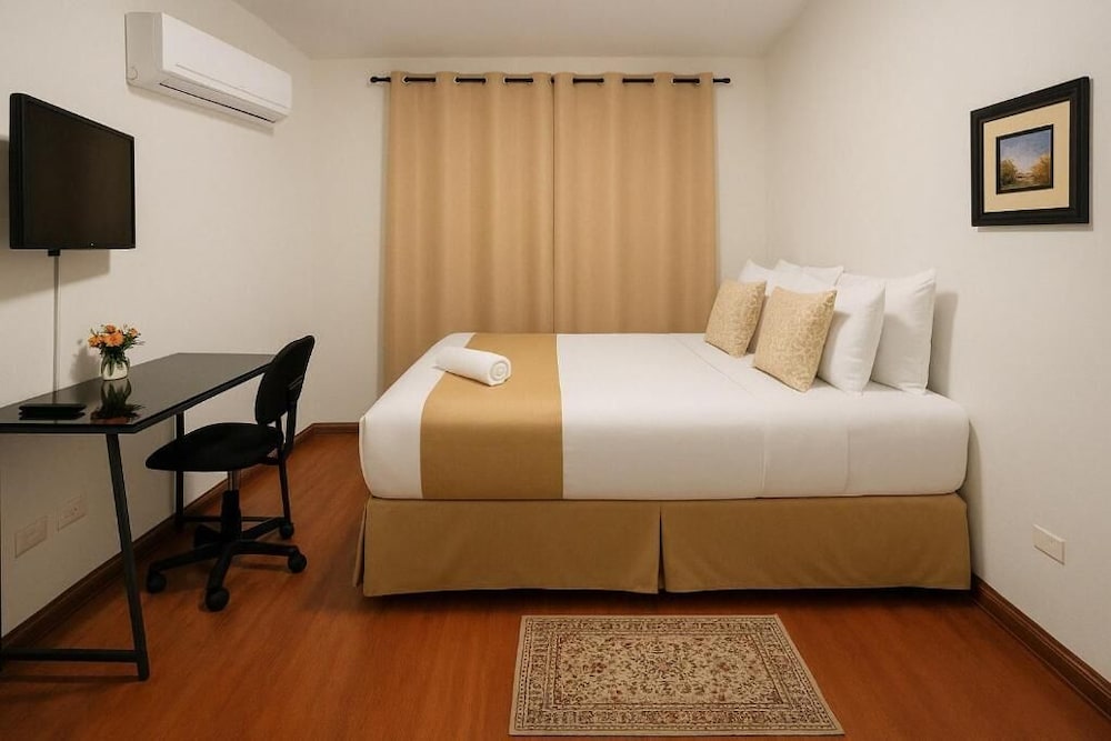 Deluxe Double Room, Courtyard View photo 1