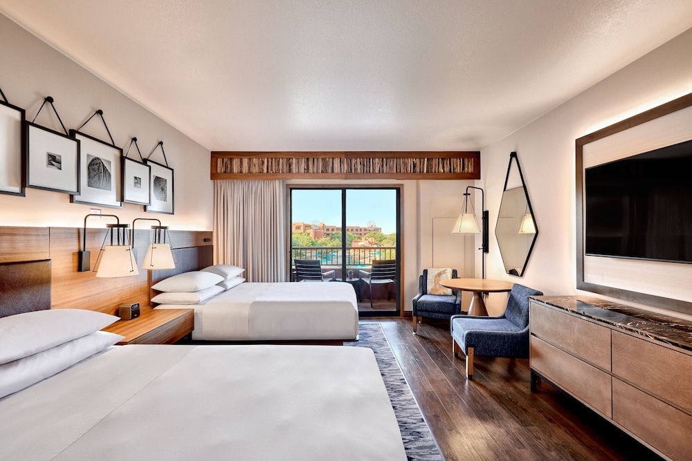 Deluxe Room, 2 Queen Beds, Pool View - Photo 3
