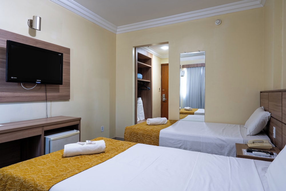 Deluxe Triple Room, Multiple Beds - Photo 2