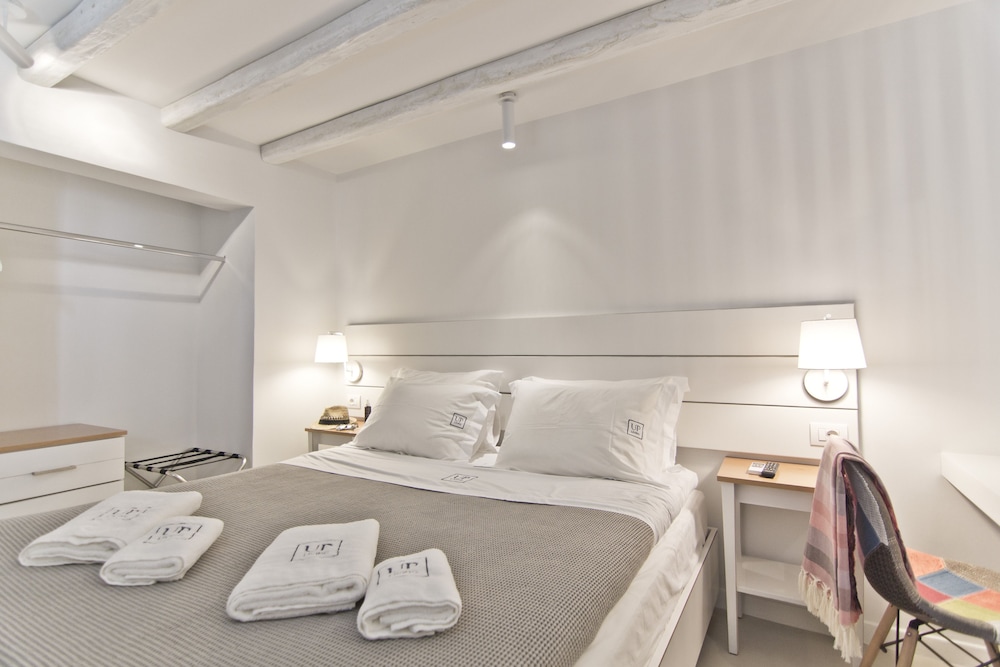 Economy Double Room photo 2