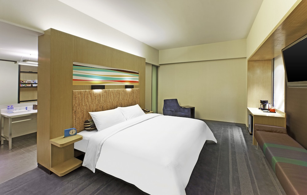 Room, 2 Twin Beds - Photo 4