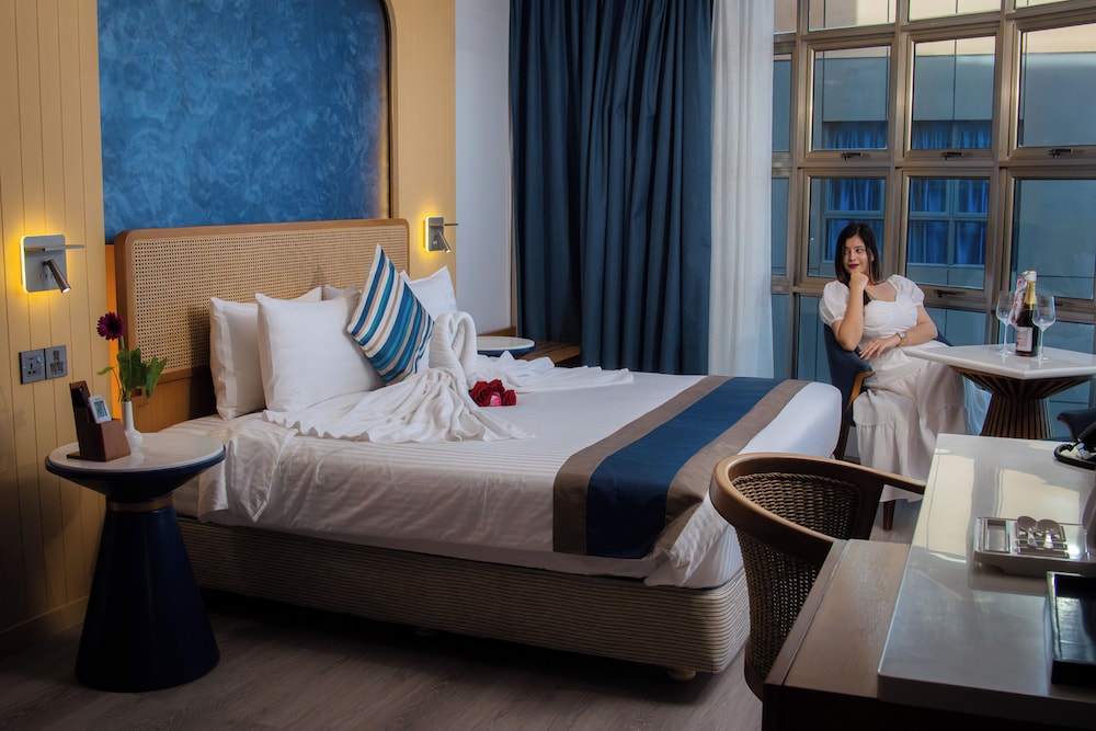 Premium Studio Suite, Sea View, Corner photo 3