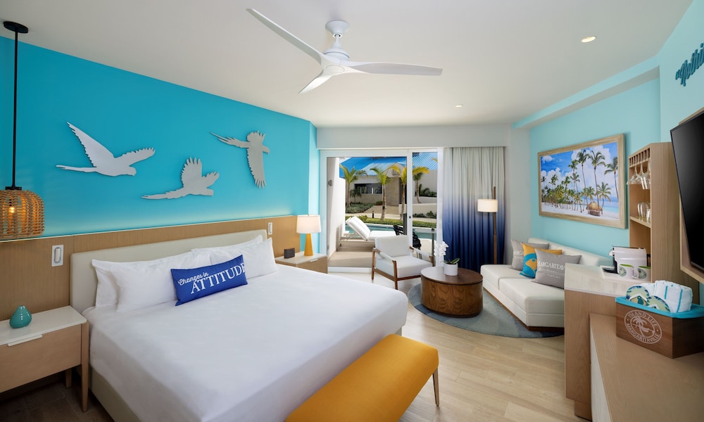 Junior Suite (SWIM-UP LUXURY)